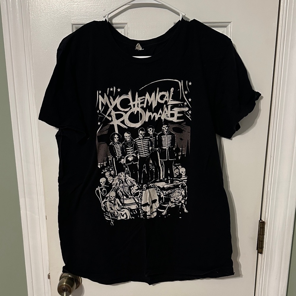 Pacifica Black Graphic T-Shirt